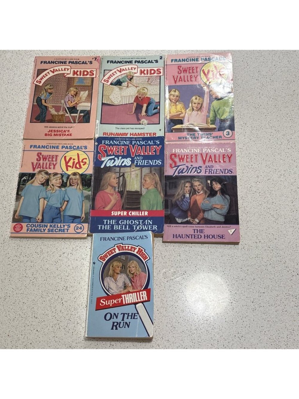 Sweet Valley Twins Friends Kids Books Lot of 7 Paperback Super Chiller Mysteries
